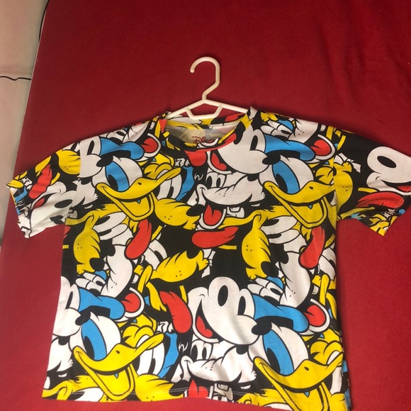super cute Disney shirt great condition - Picture 1 of 2